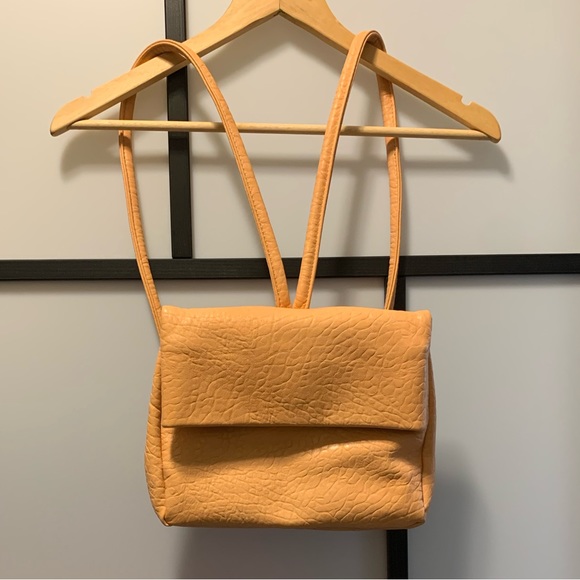 Peach mini backpack - Picture 2 of 4